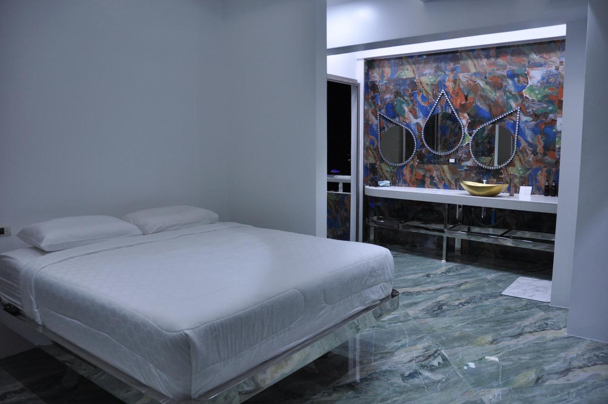 Patong Tower Excellence Pta 2025アパートメント エクステリア 写真